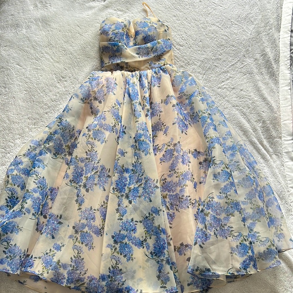 Milla midi floral-hydrangea patterned dress, XS